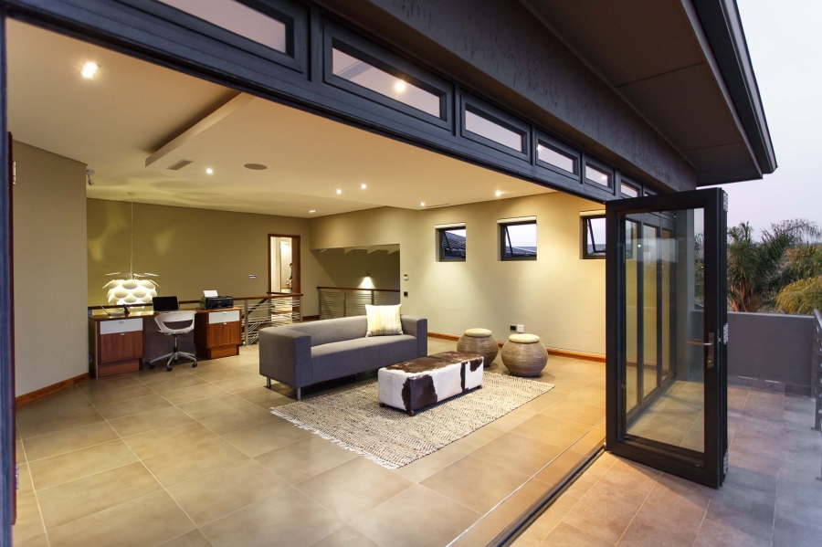 5 Bedroom Property for Sale in Oewersig Western Cape